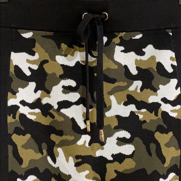 MICHAEL KORS Camo Sweater Top & Skirt Set - Picture 9 of 10
